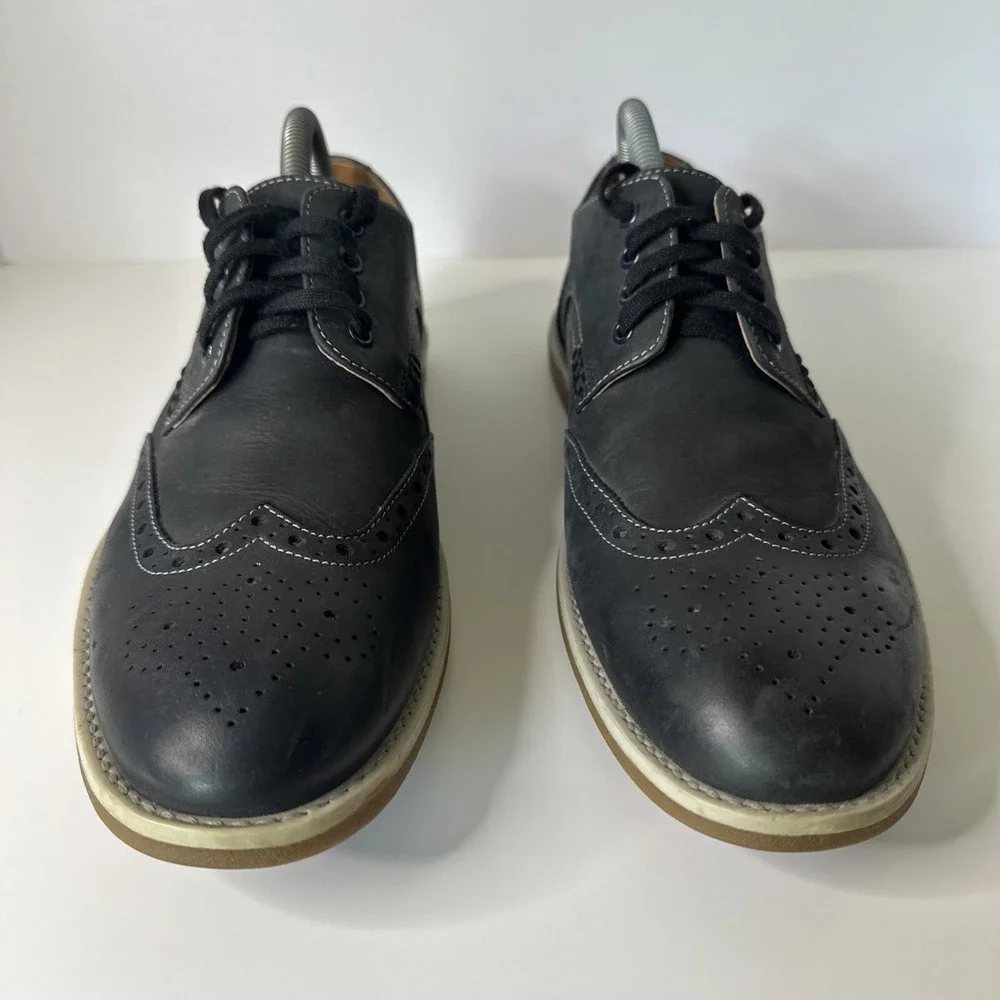 Clarks men size